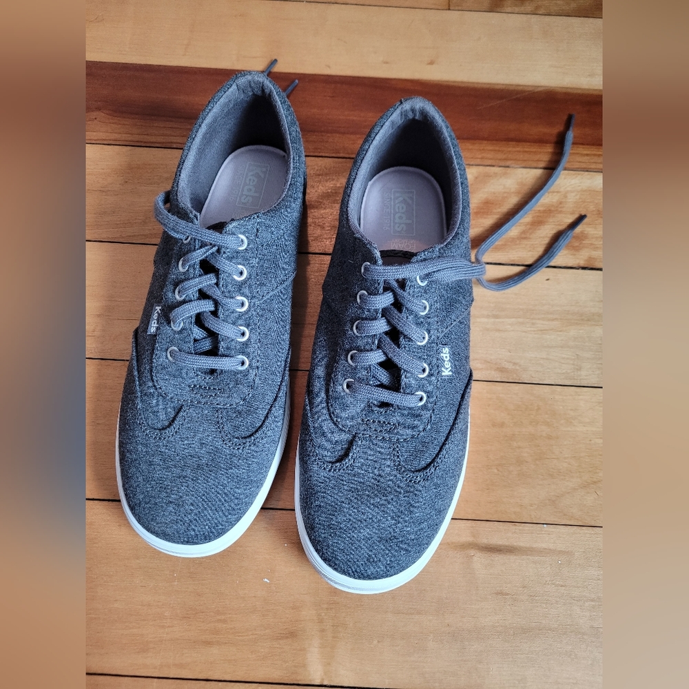 NWOT Keds Dream Foam Memory- Grey Lace Up Sneakers